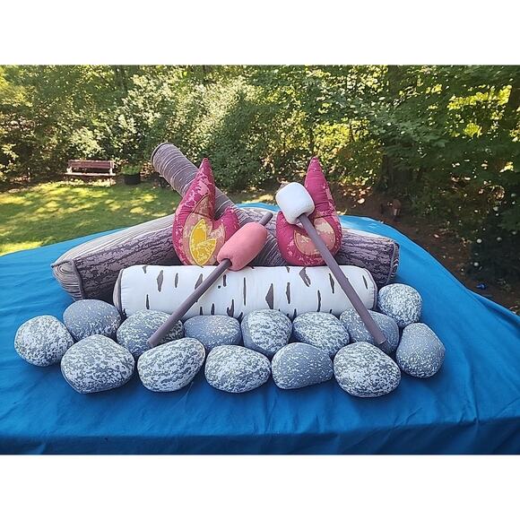 Crate & Barrel Kids Campfire Plush Playset Land Of Nod Creative Play Pretend Set - Picture 1 of 3